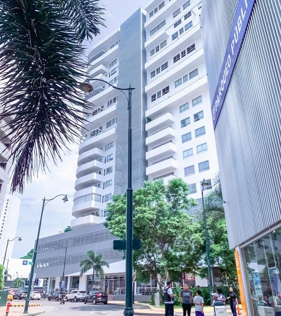 3 Camas, Piscina, Gym, Parqueo, Santana Loft Apartment Guayaquil Ecuador