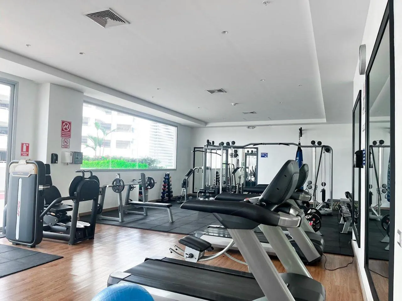 3 Camas, Piscina, Gym, Parqueo, Santana Loft Apartment Guayaquil